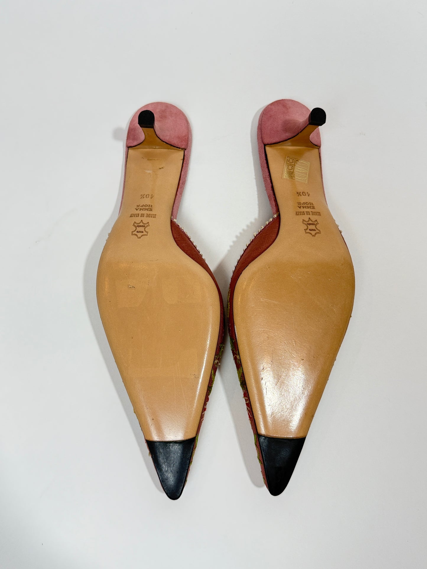 Vintage Embroidered Floral Heel